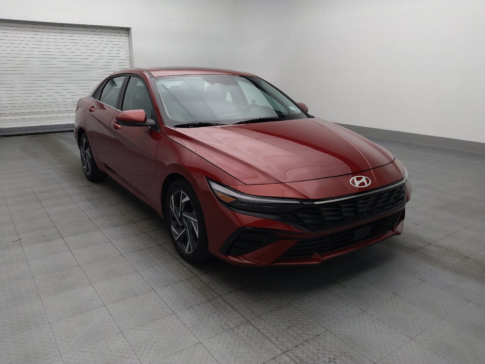 Used 2025 Hyundai Elantra SEL FWD image 13