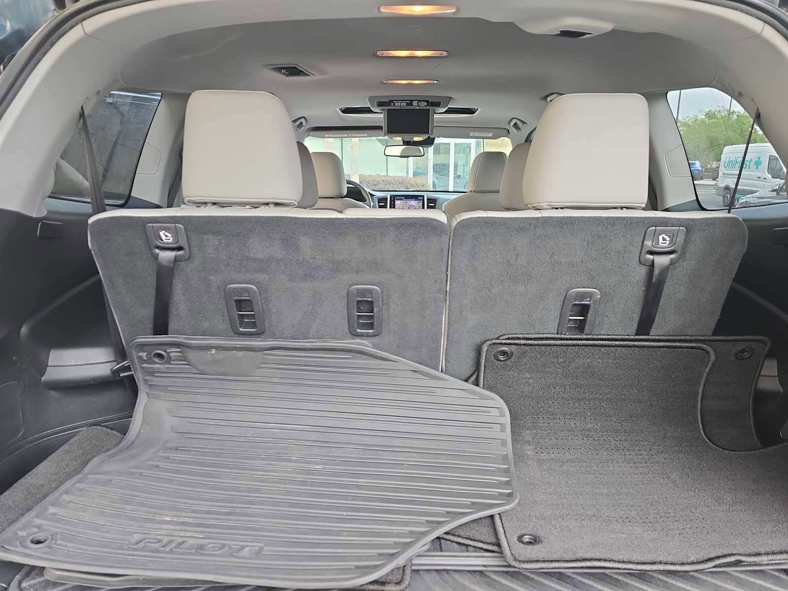 Used 2017 Honda Pilot Touring image 30