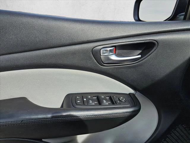 Used 2016 Dodge Dart SXT w/ Rallye Appearance Group image 9