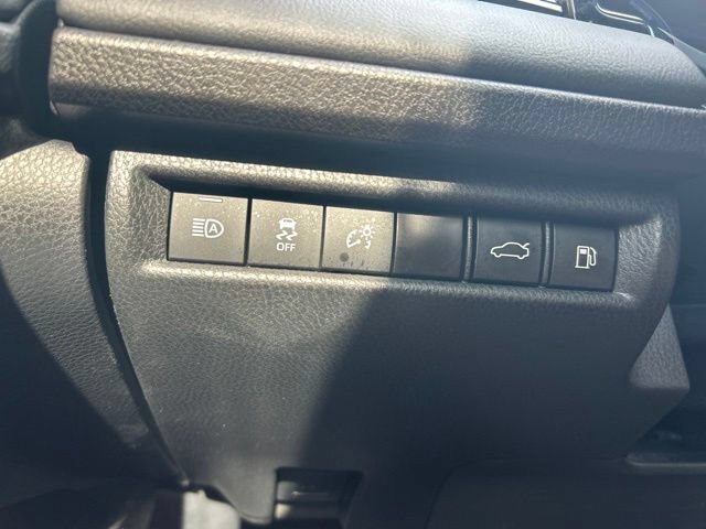 Used 2025 Toyota Camry XSE FWD image 21