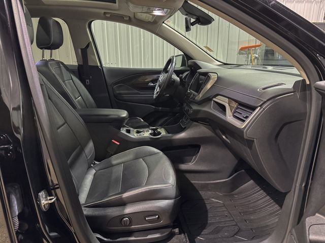 Used 2020 GMC Terrain Denali w/ GMC Pro Grade Package image 25