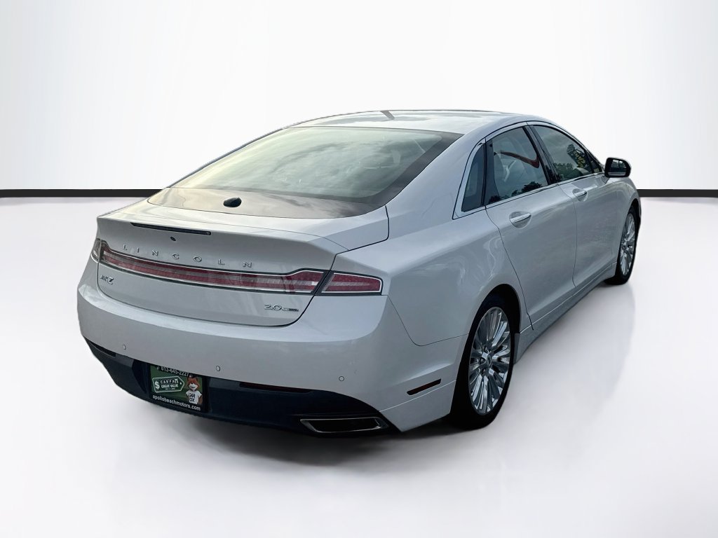 Used 2016 Lincoln MKZ FWD image 7