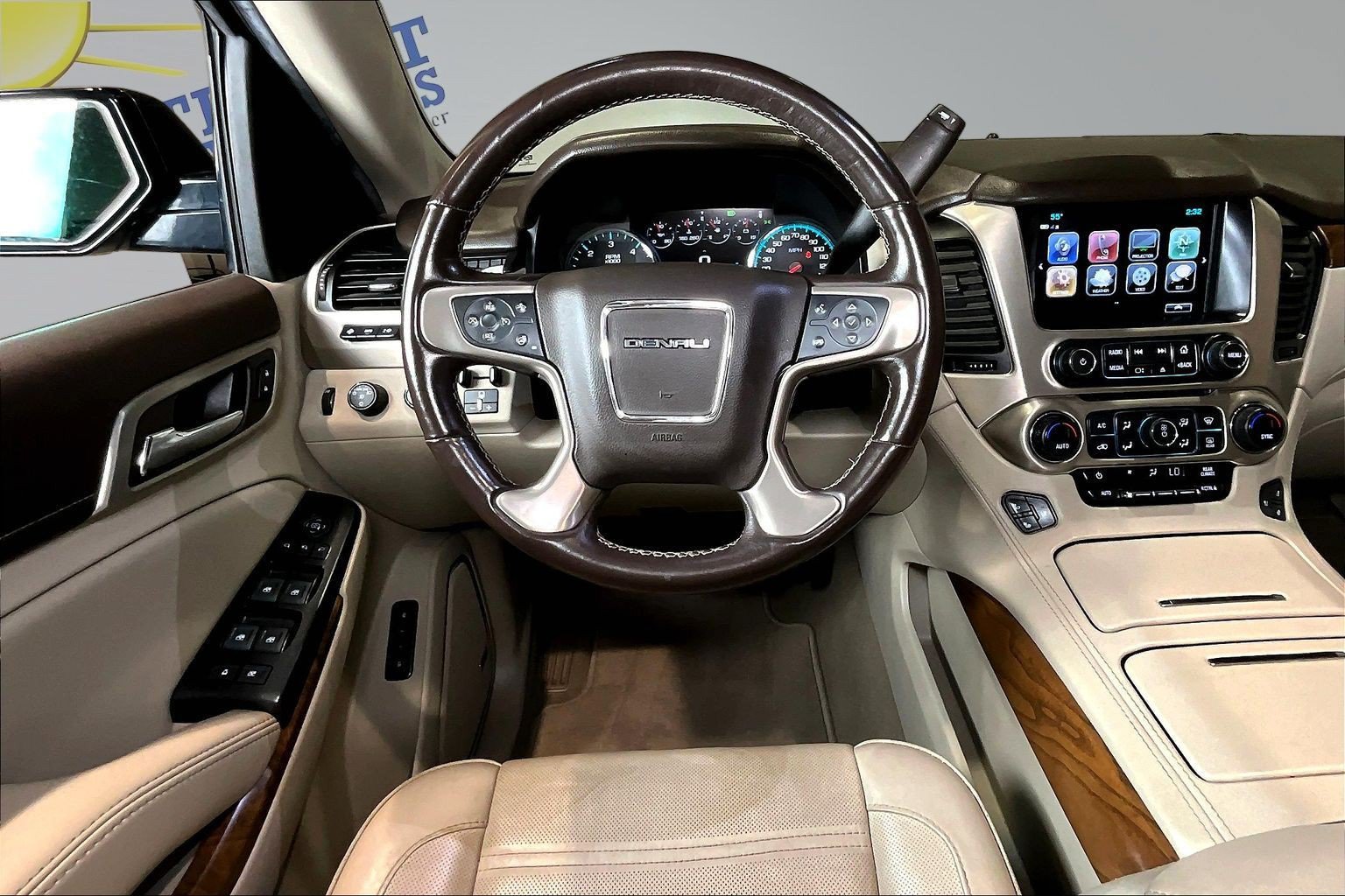 Used 2020 GMC Yukon Denali w/ Open Road Package AWD/4WD image 8