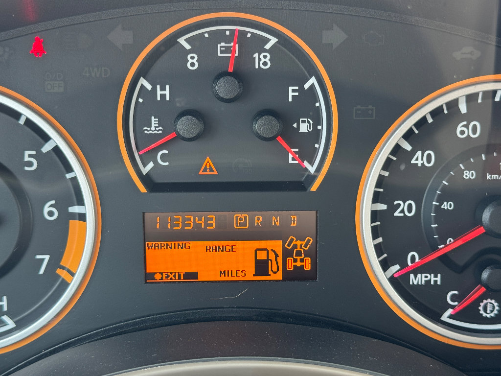 Used 2013 Nissan Titan SV w/ SV Value Truck Pkg AWD/4WD image 20