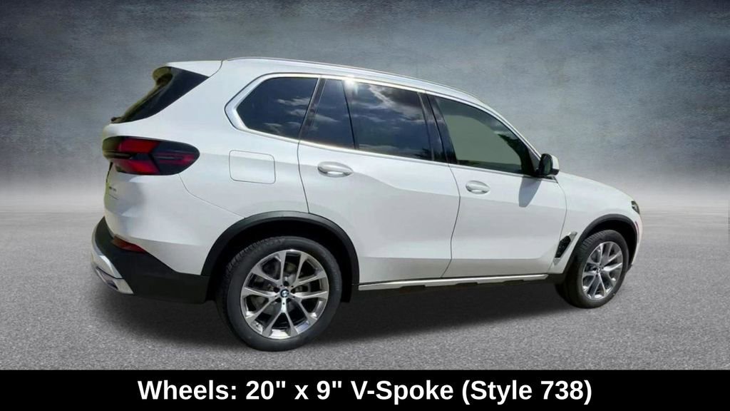 Used 2024 BMW X5 xDrive40i w/ Premium Package image 28