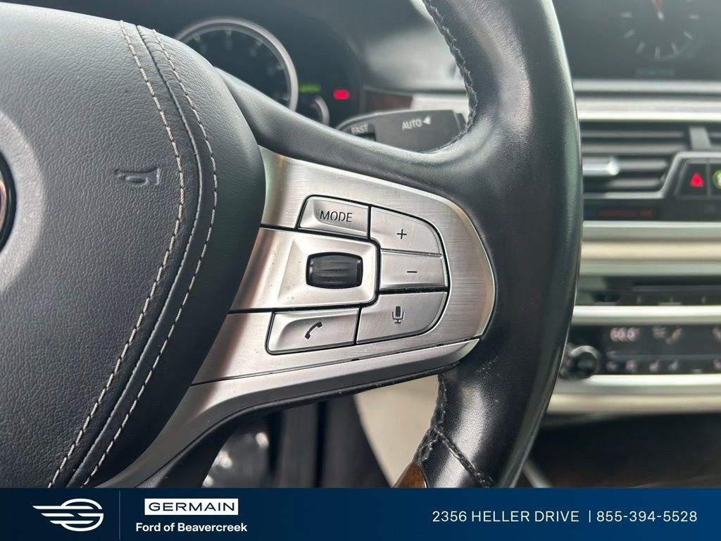 Used 2017 BMW 750i xDrive AWD/4WD image 21