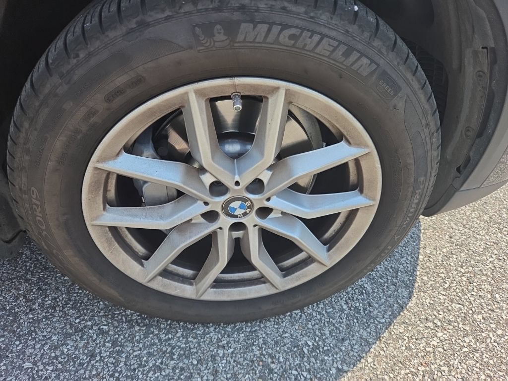 Used 2021 BMW X5 sDrive40i w/ Convenience Package RWD image 13