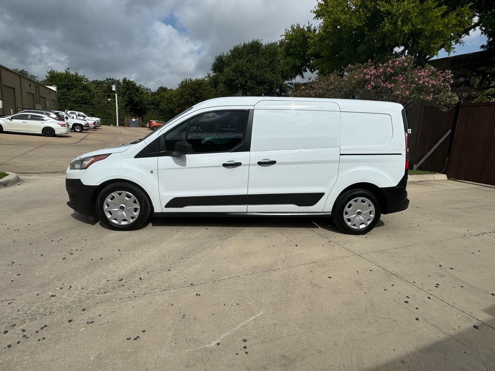 Used 2019 Ford Transit Connect XL FWD image 4