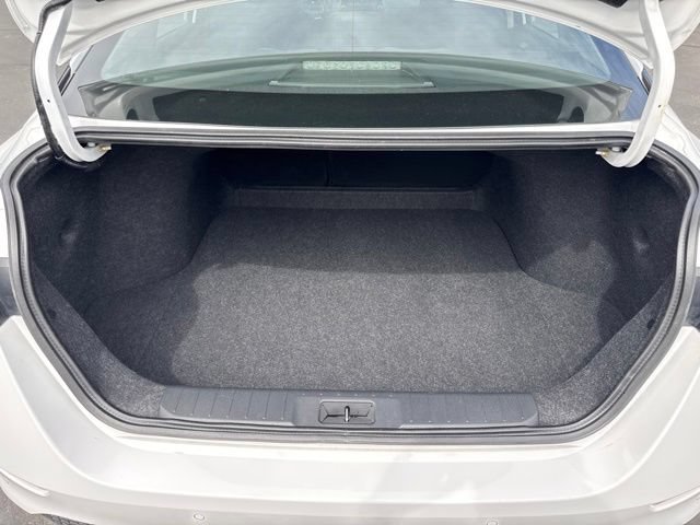 Used 2022 Nissan Sentra SV FWD image 11