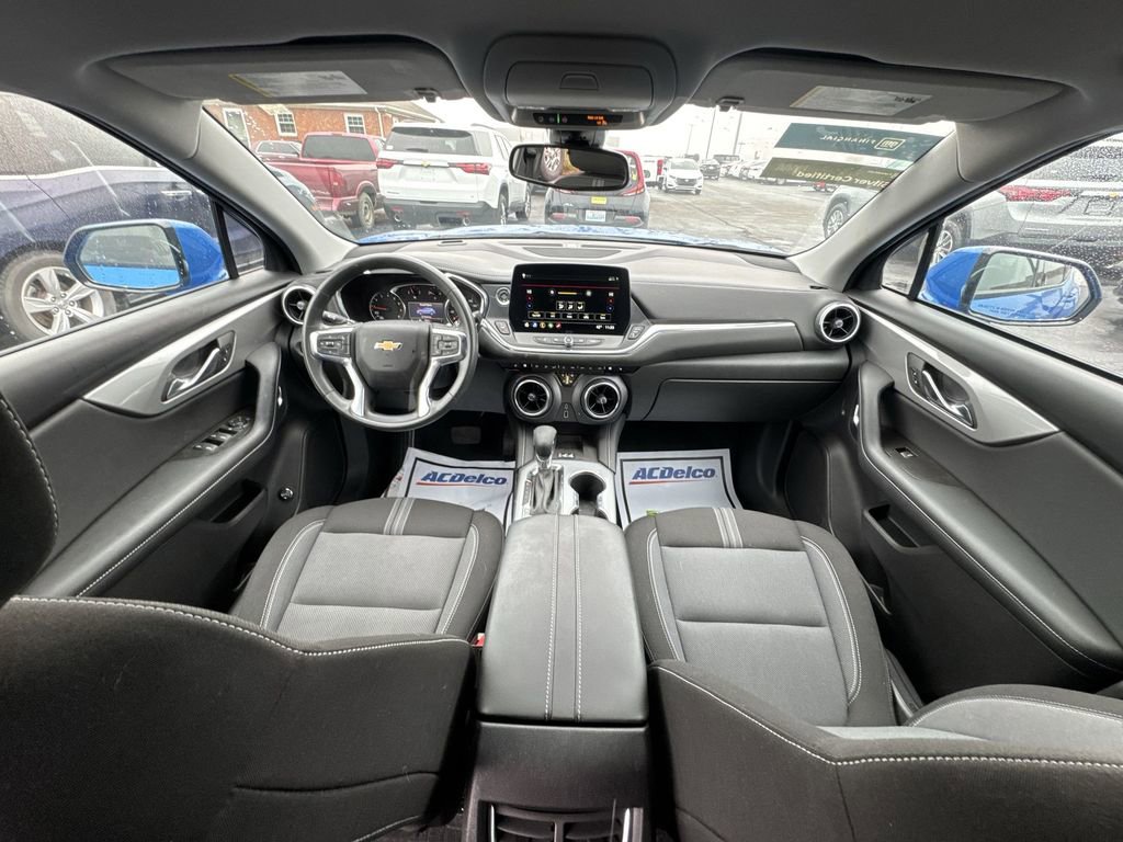 Used 2024 Chevrolet Blazer LT w/ Convenience Package FWD image 21