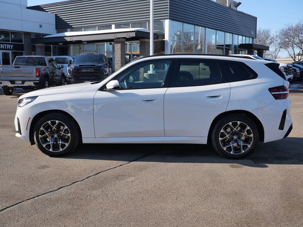 Used 2025 BMW X3 xDrive30i w/ M Sport Package image 6