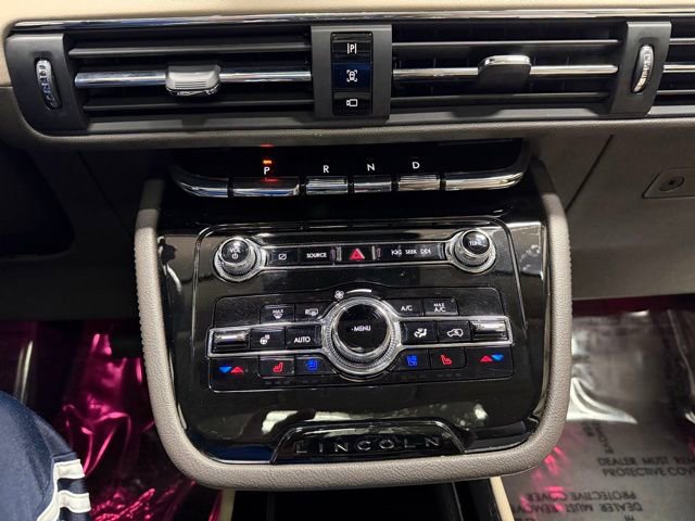Used 2022 Lincoln Corsair Reserve w/ Equipment Group 201A AWD/4WD image 38