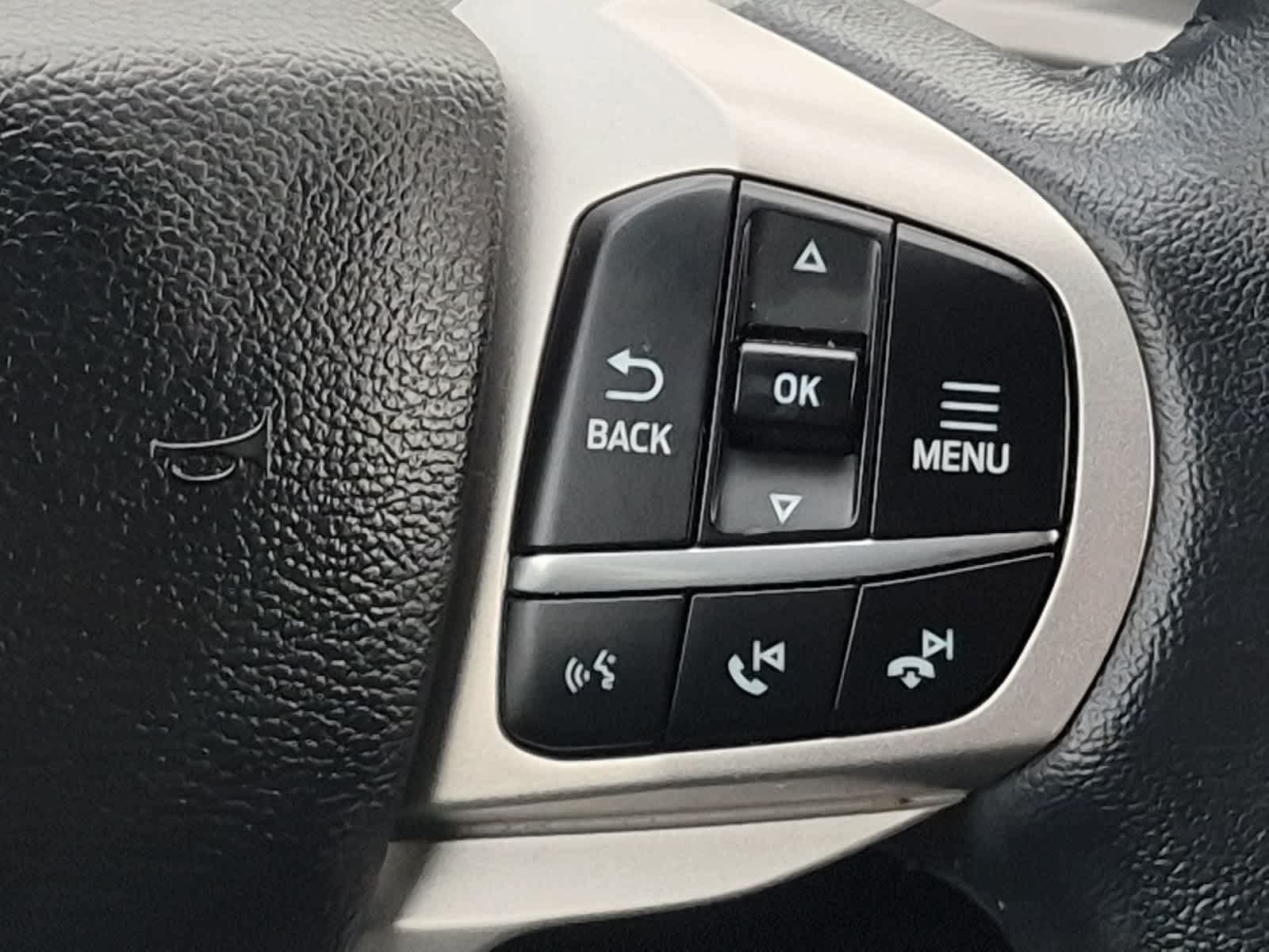 Used 2023 Ford Explorer XLT w/ Equipment Group 202A AWD/4WD image 24