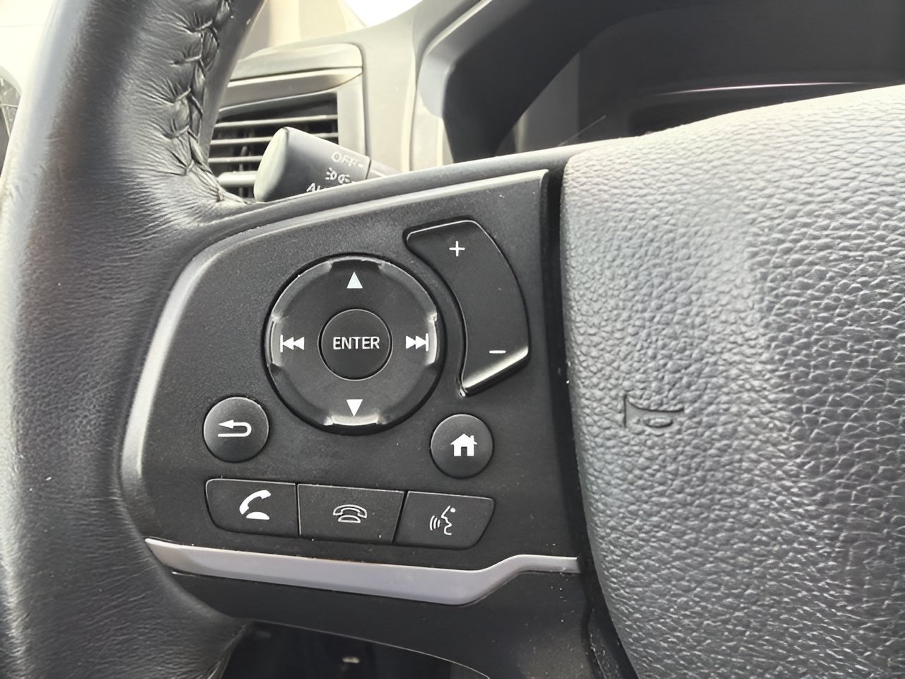 Used 2024 Honda Odyssey EX-L image 23