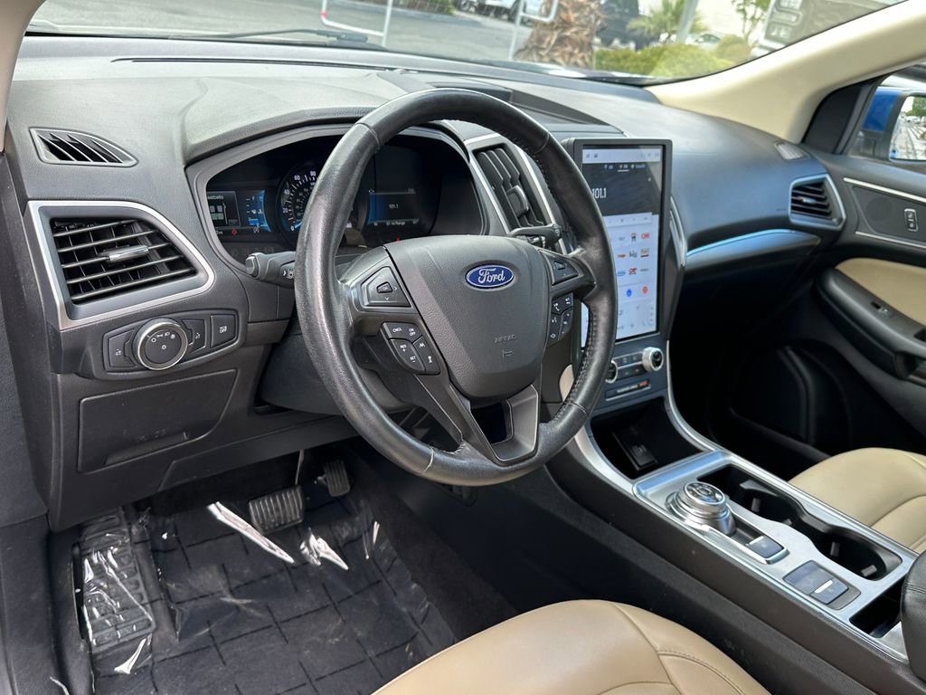 Used 2022 Ford Edge SEL AWD/4WD image 23