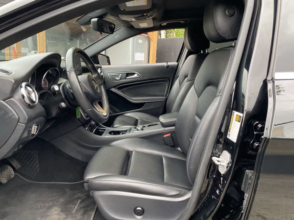 Used 2018 Mercedes-Benz GLA 250 4MATIC image 14