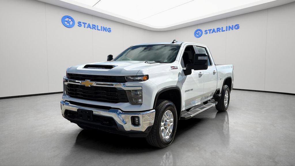 Certified 2026 Chevrolet Silverado 2500 LT AWD/4WD image 2