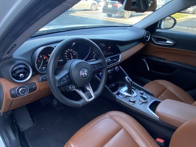 Used 2020 Alfa Romeo Giulia Ti image 12