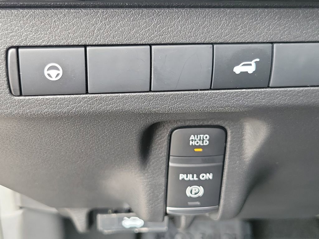 Used 2025 Nissan Murano SV image 16