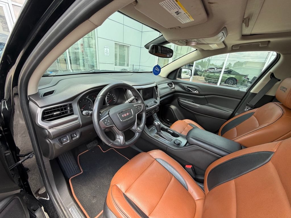 Used 2019 GMC Acadia SLT AWD/4WD image 10