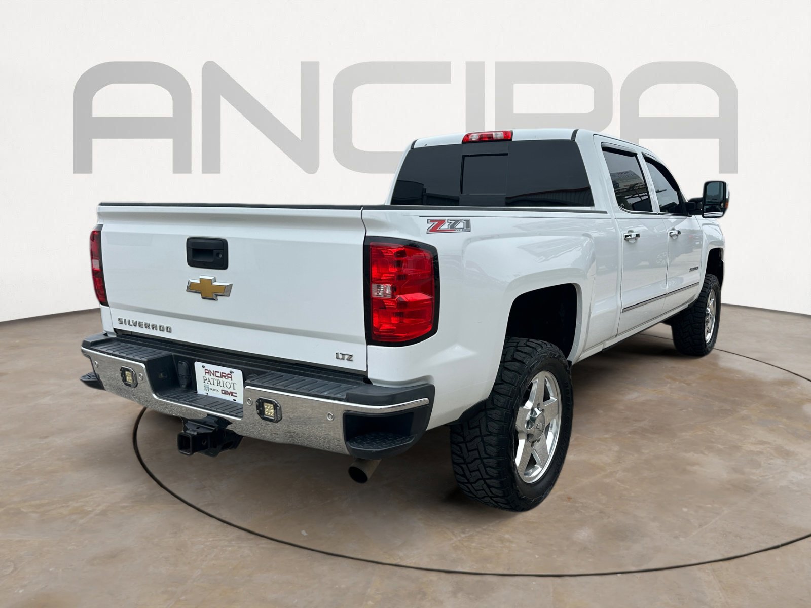 Used 2015 Chevrolet Silverado 2500 LTZ w/ LTZ Plus Package AWD/4WD image 10