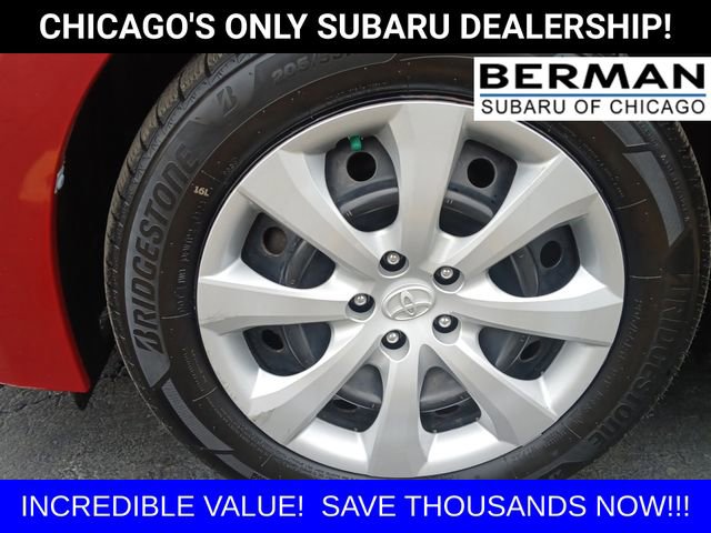 Used 2015 Toyota Corolla LE image 26