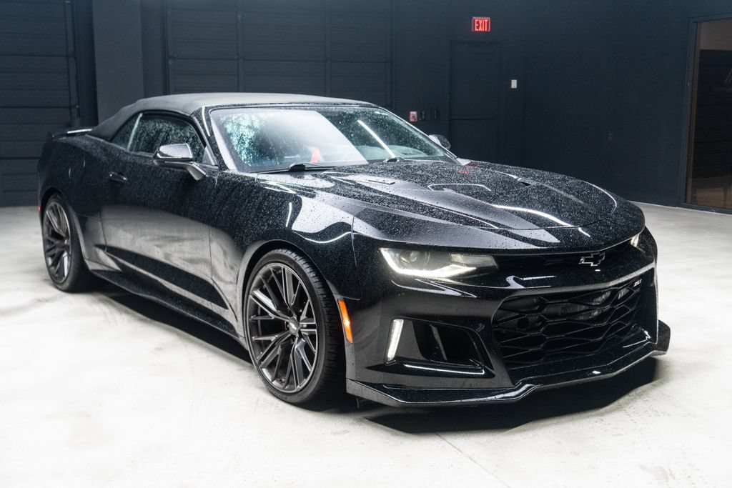 Used 2018 Chevrolet Camaro ZL1 RWD image 9