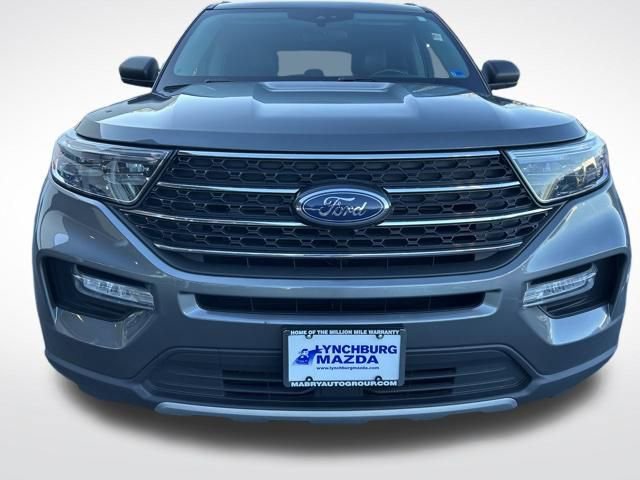 Used 2023 Ford Explorer XLT w/ Equipment Group 202A image 8