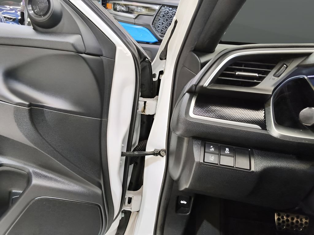 Used 2019 Honda Civic Sport image 28