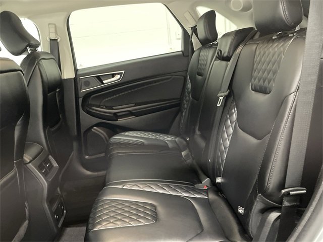 Used 2024 Ford Edge Titanium image 17