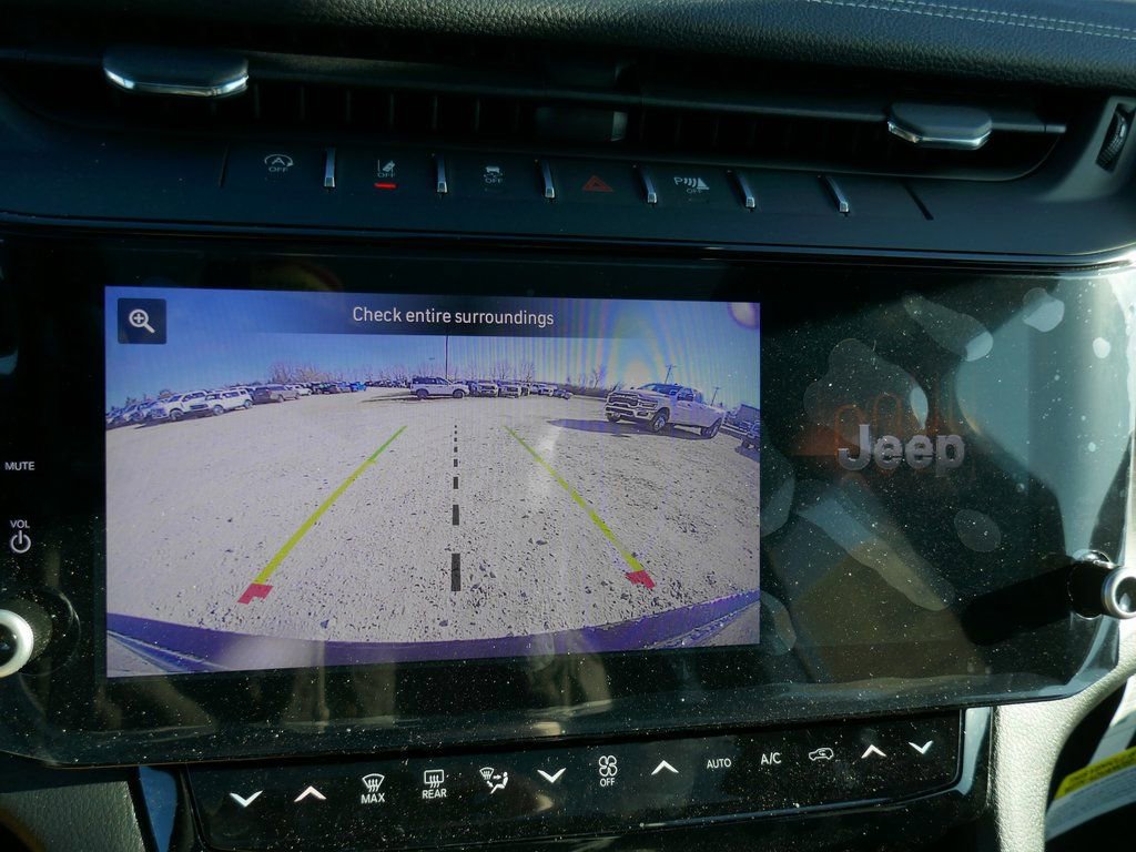 New 2026 Jeep Grand Cherokee Altitude image 20