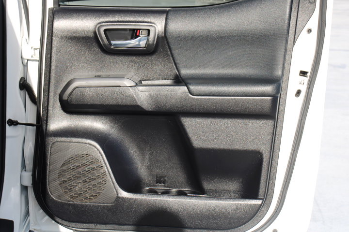 Certified 2020 Toyota Tacoma TRD Off-Road image 19