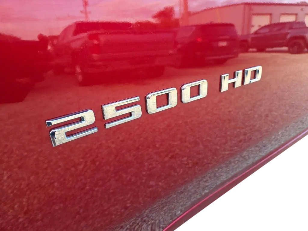 Used 2022 Chevrolet Silverado 2500 LTZ w/ LTZ Premium Package AWD/4WD image 10