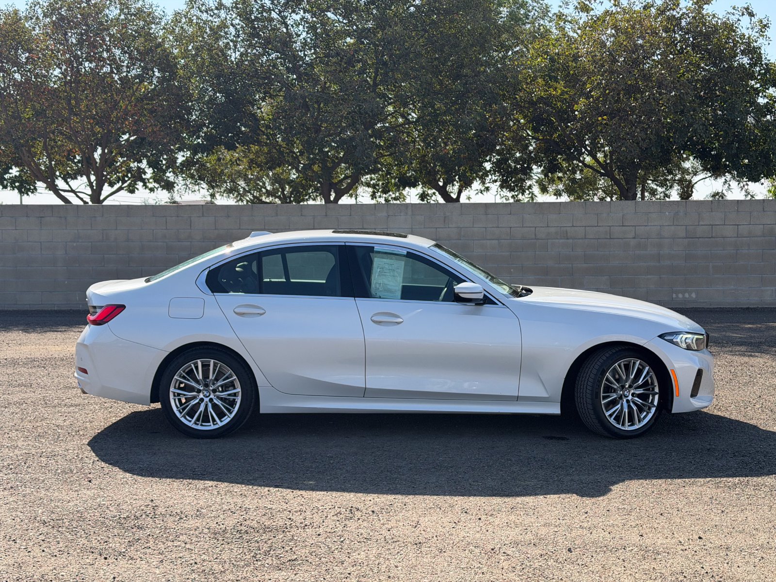 Used 2024 BMW 330i Sedan RWD image 2