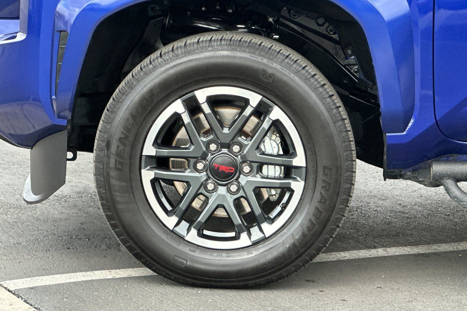 Used 2025 Toyota Tacoma TRD Sport image 23