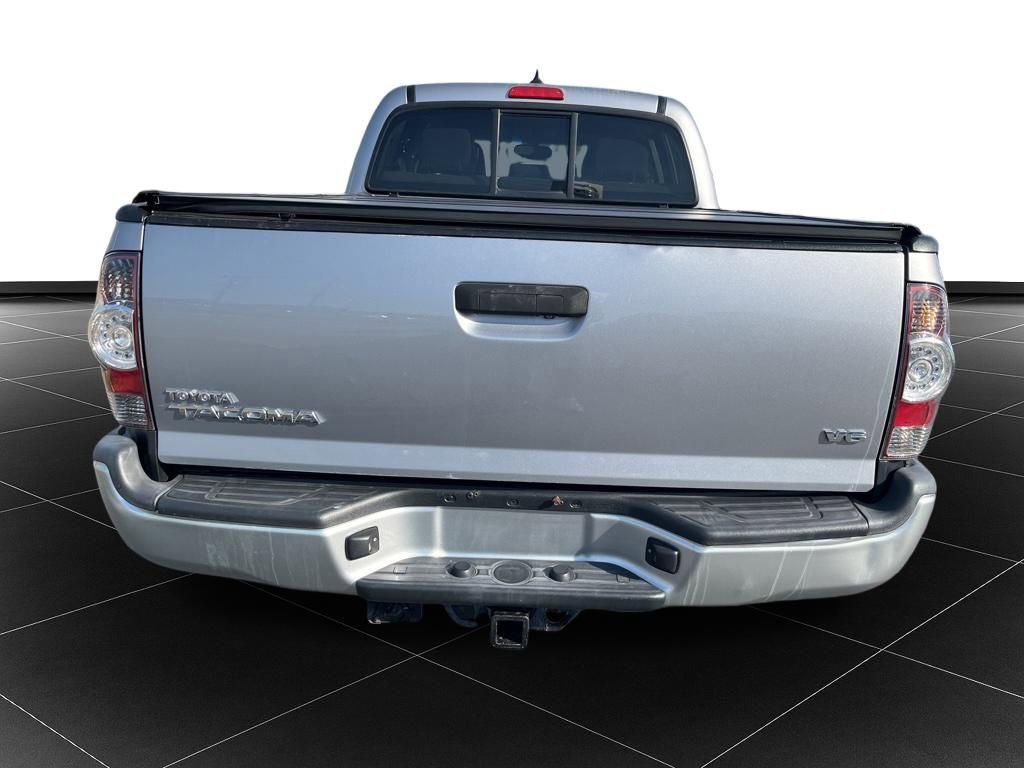 Used 2015 Toyota Tacoma 4x4 Double Cab image 4