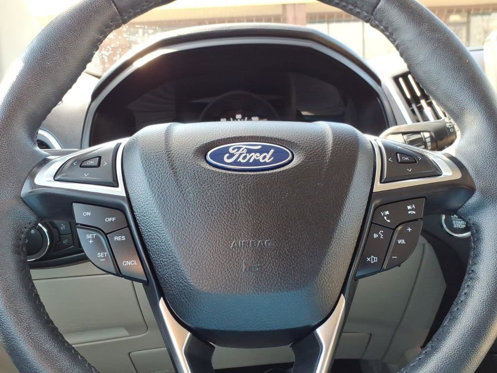 Certified 2023 Ford Edge Titanium image 21