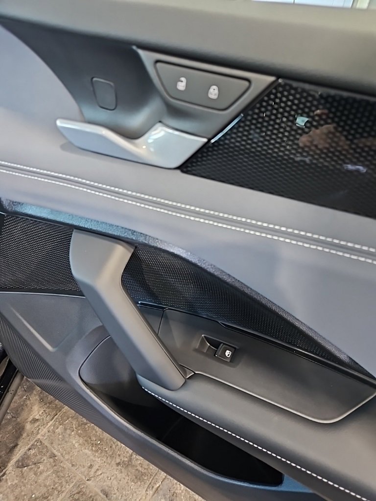 New 2026 Volkswagen Tiguan SE R-Line image 12