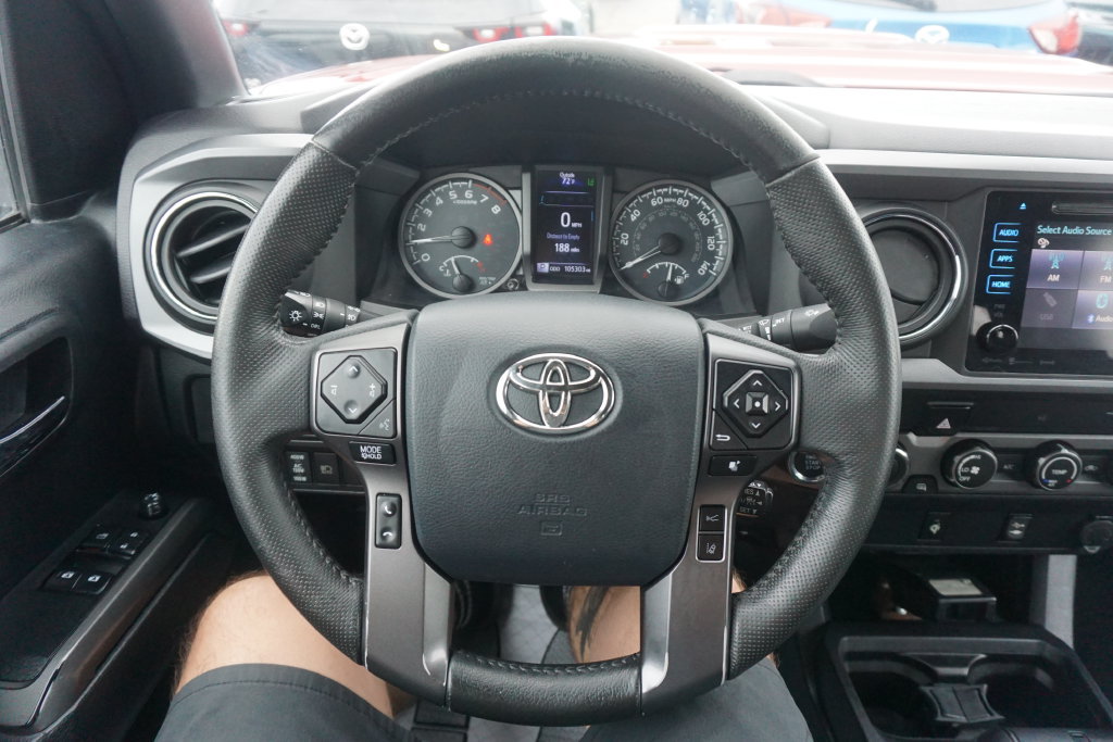 Used 2019 Toyota Tacoma TRD Sport AWD/4WD image 3