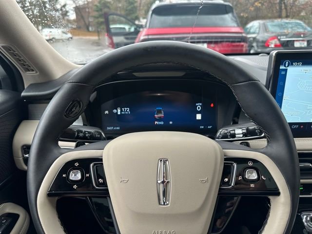 Certified 2025 Lincoln Corsair AWD w/ Equipment Group 101A image 16