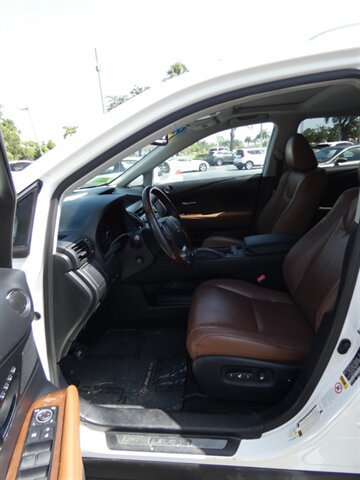 Used 2013 Lexus RX 450h AWD w/ Navigation Pkg image 38
