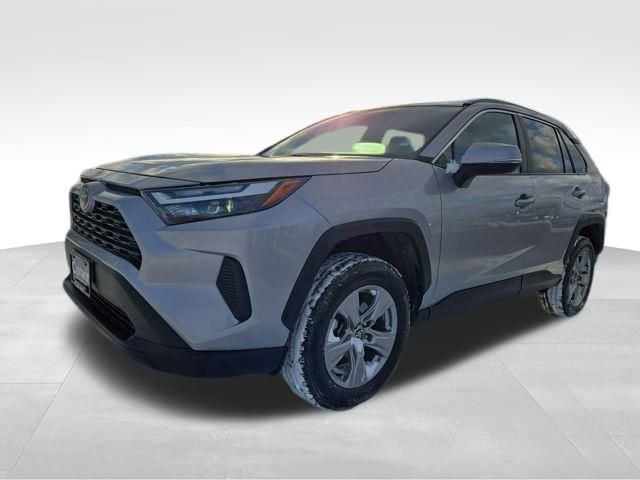 Used 2023 Toyota RAV4 XLE image 5
