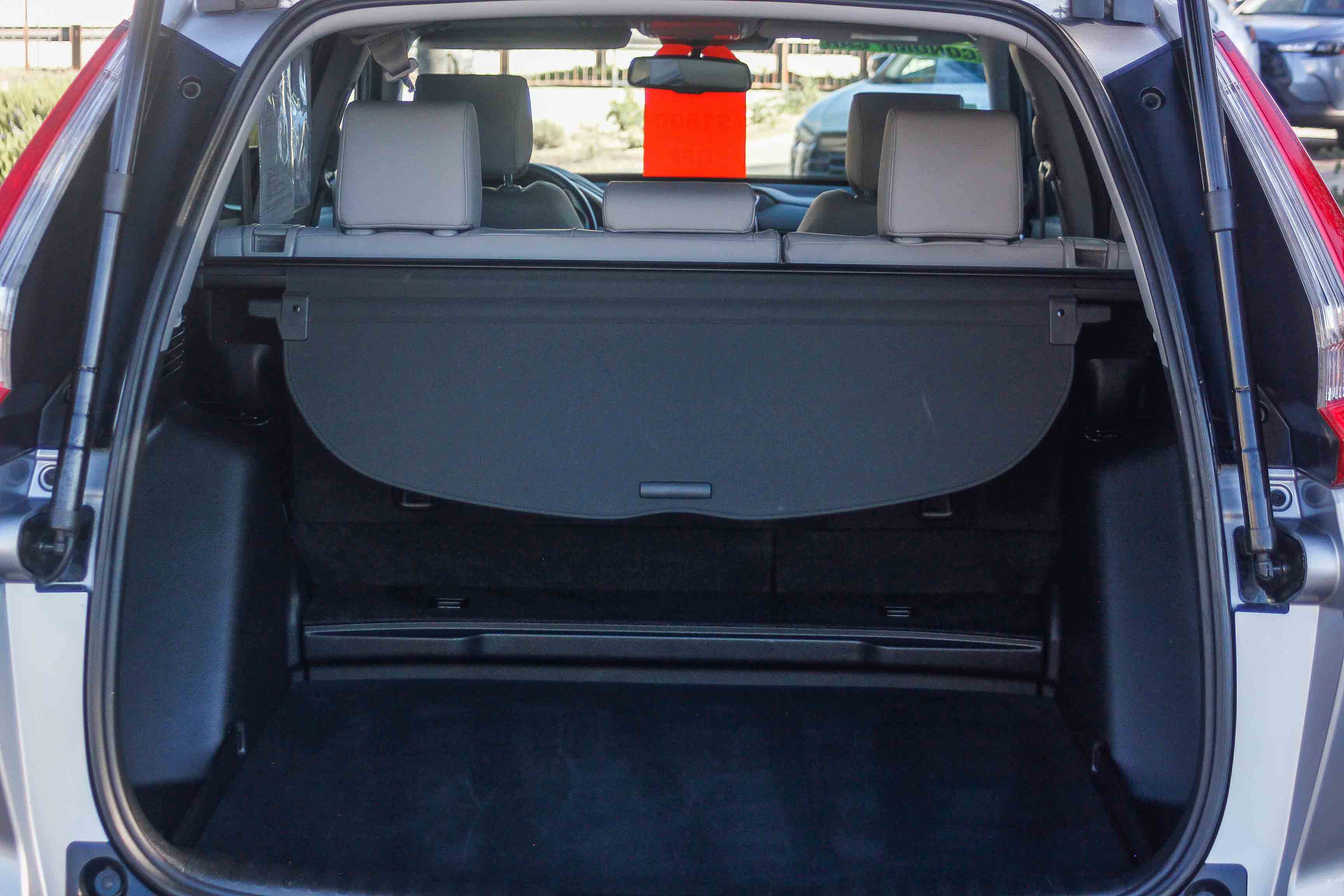 Used 2018 Honda CR-V Touring image 25