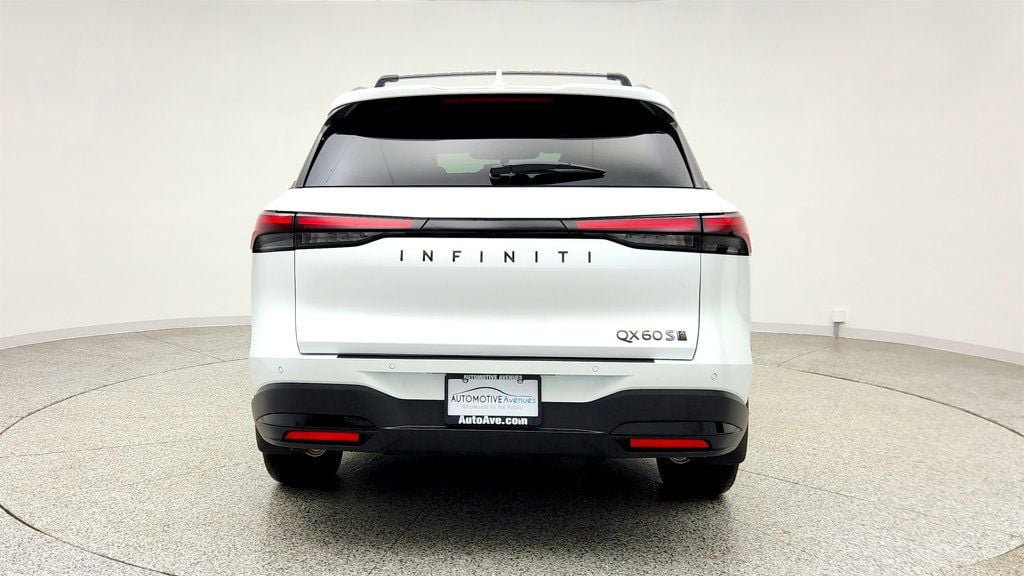 Used 2026 INFINITI QX60 Sport w/ Dark Cargo Package image 6