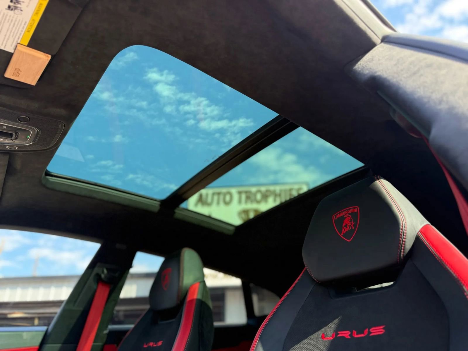 Used 2023 Lamborghini Urus S AWD/4WD image 22