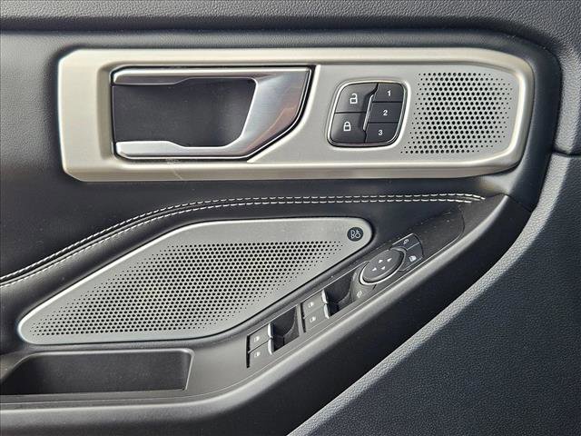 Used 2020 Ford Explorer ST w/ ST Street Pack AWD/4WD image 9