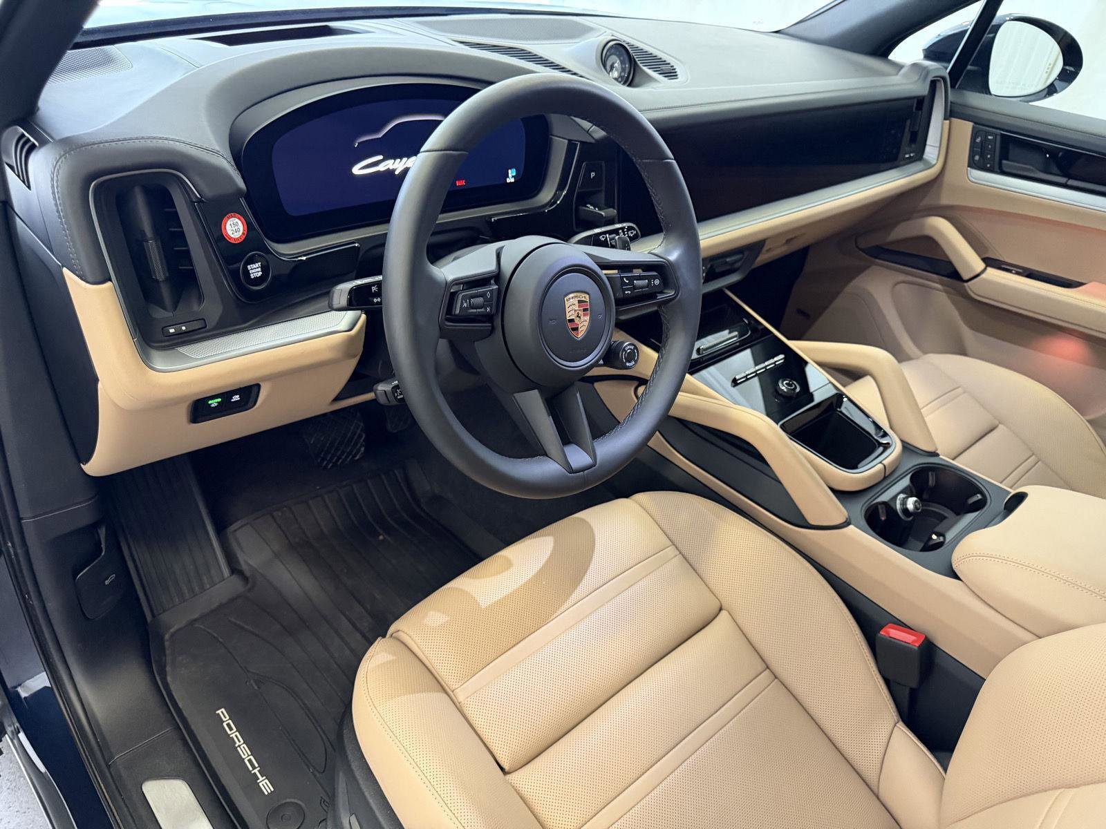 Certified 2025 Porsche Cayenne E-Hybrid image 4