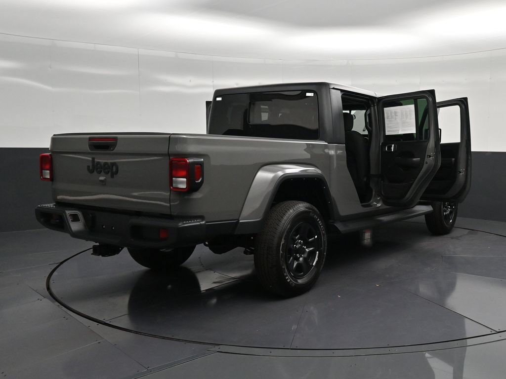Used 2022 Jeep Gladiator Sport AWD/4WD image 36