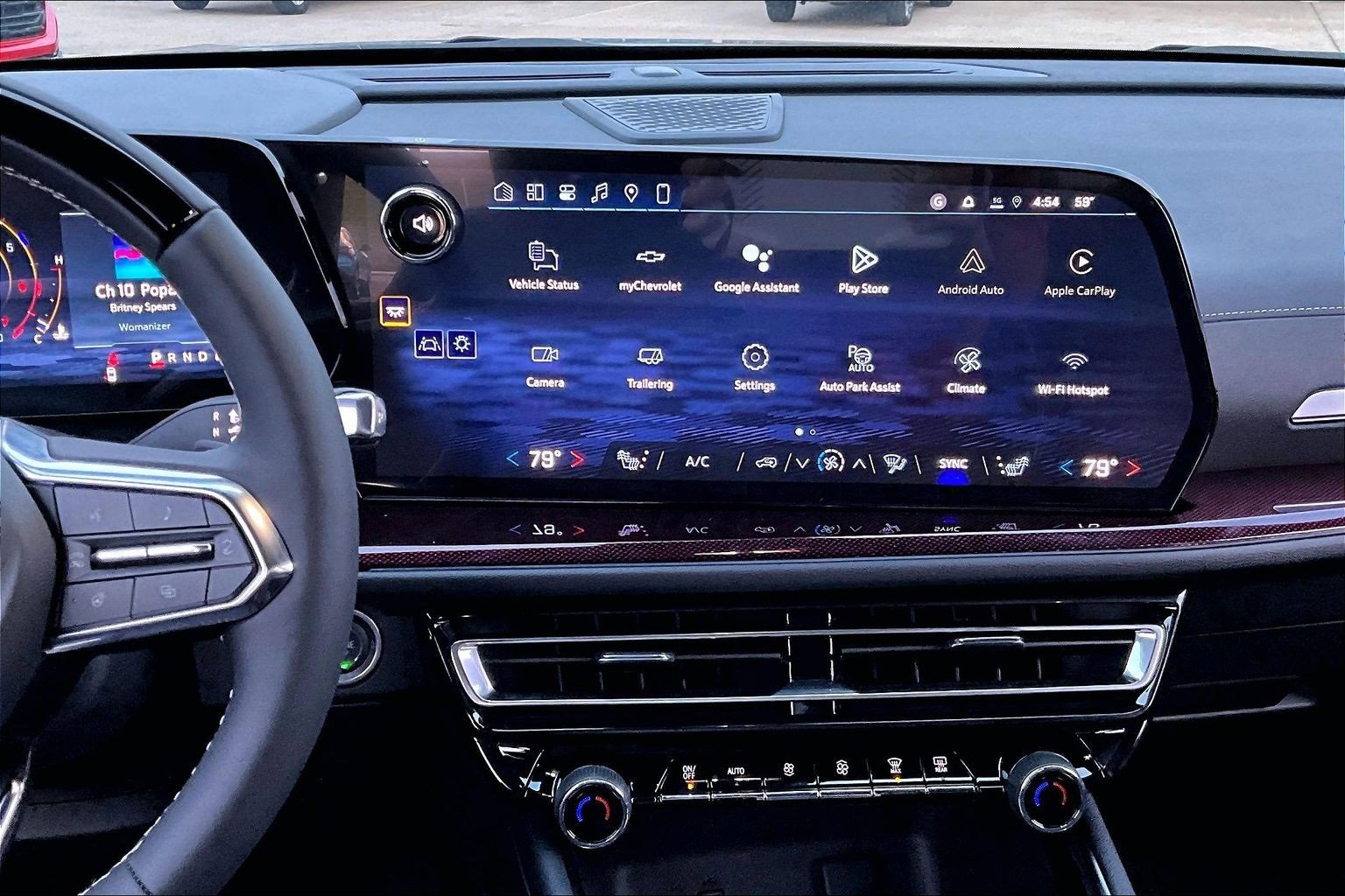 New 2026 Chevrolet Traverse Z71 w/ Enhanced Driving Package image 7