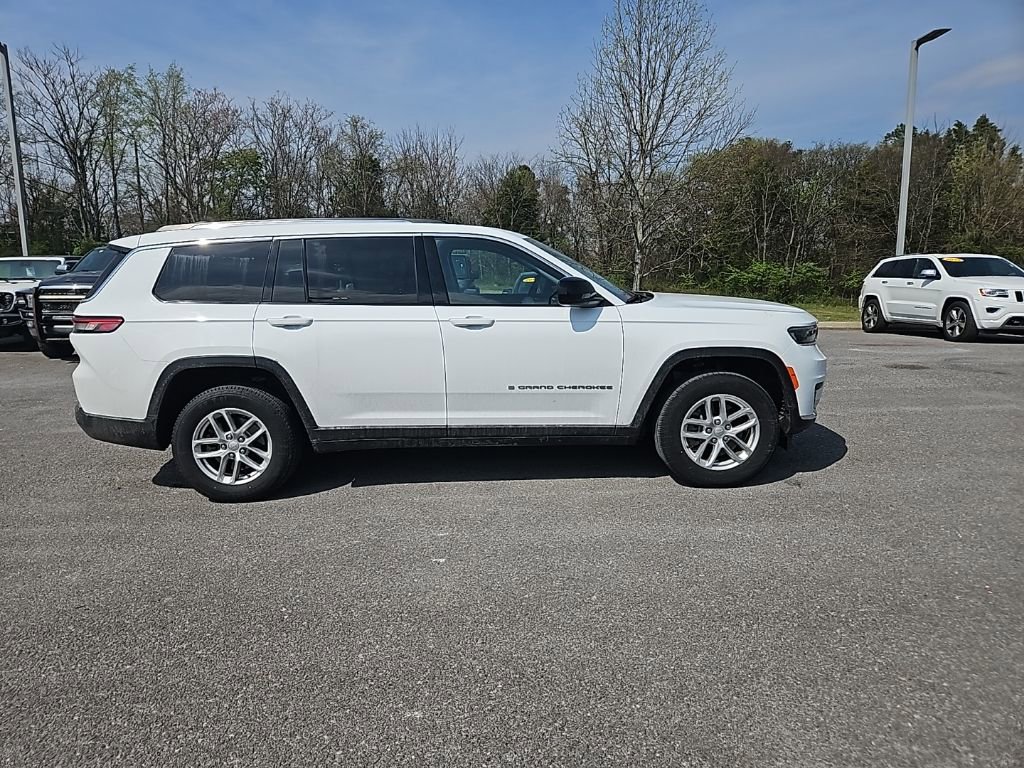 Used 2023 Jeep Grand Cherokee L Laredo image 8